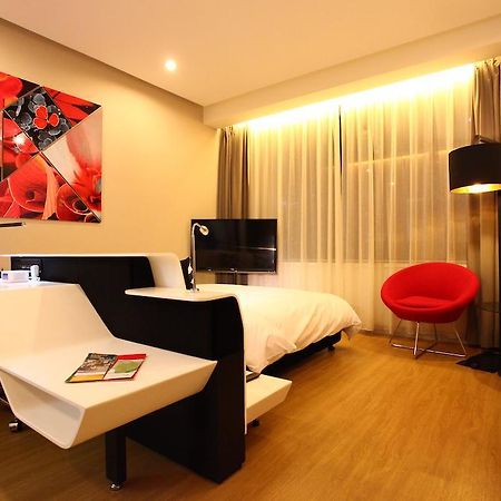 Tangram Hotel Beijing Exterior foto